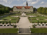 Schloss Weikersheim mit Blick über den Garten